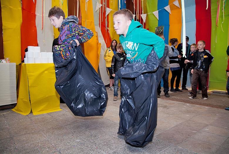 content/Works/2012/(1)Kindergeburtstag